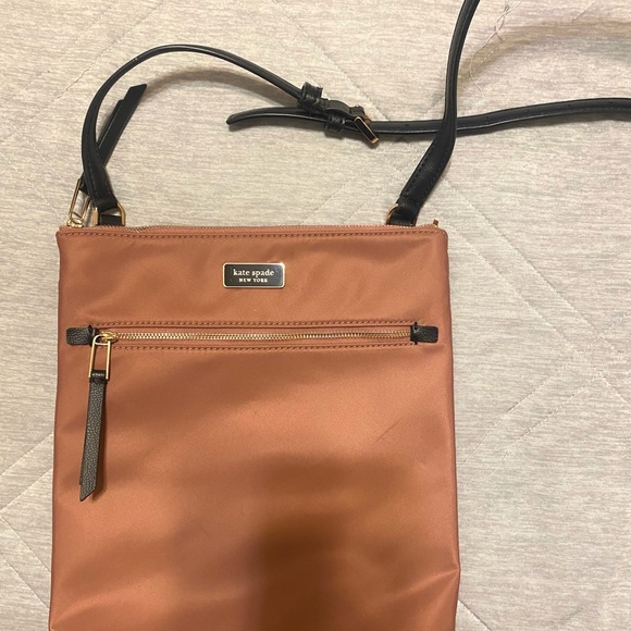 Kate Spade crossbody - Picture 1 of 3